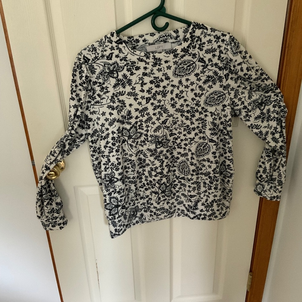 Loft Blue and white top